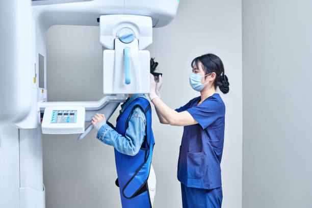 Best Emergency Tooth Extraction in Hahira, GA